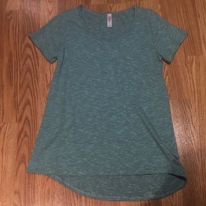 XS Light Green LuLaRoe Classic Tee